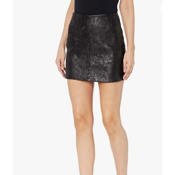 NEW! Blank NYC Vegan Leather Black Sequined Embroidery Detail Mini Skirt SZ 26 - Picture 5 of 14